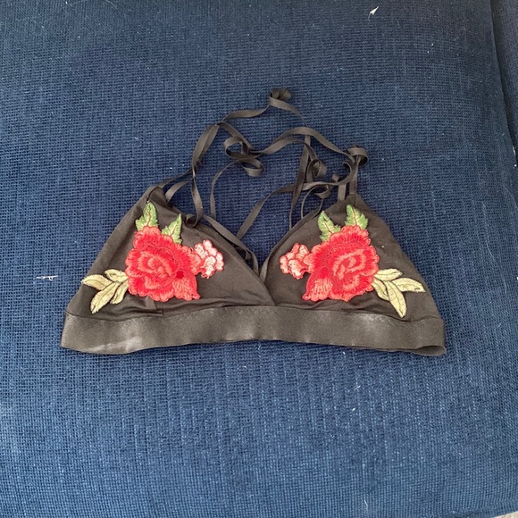 Strapy bra with embroidered flowers - Picture 1 of 4